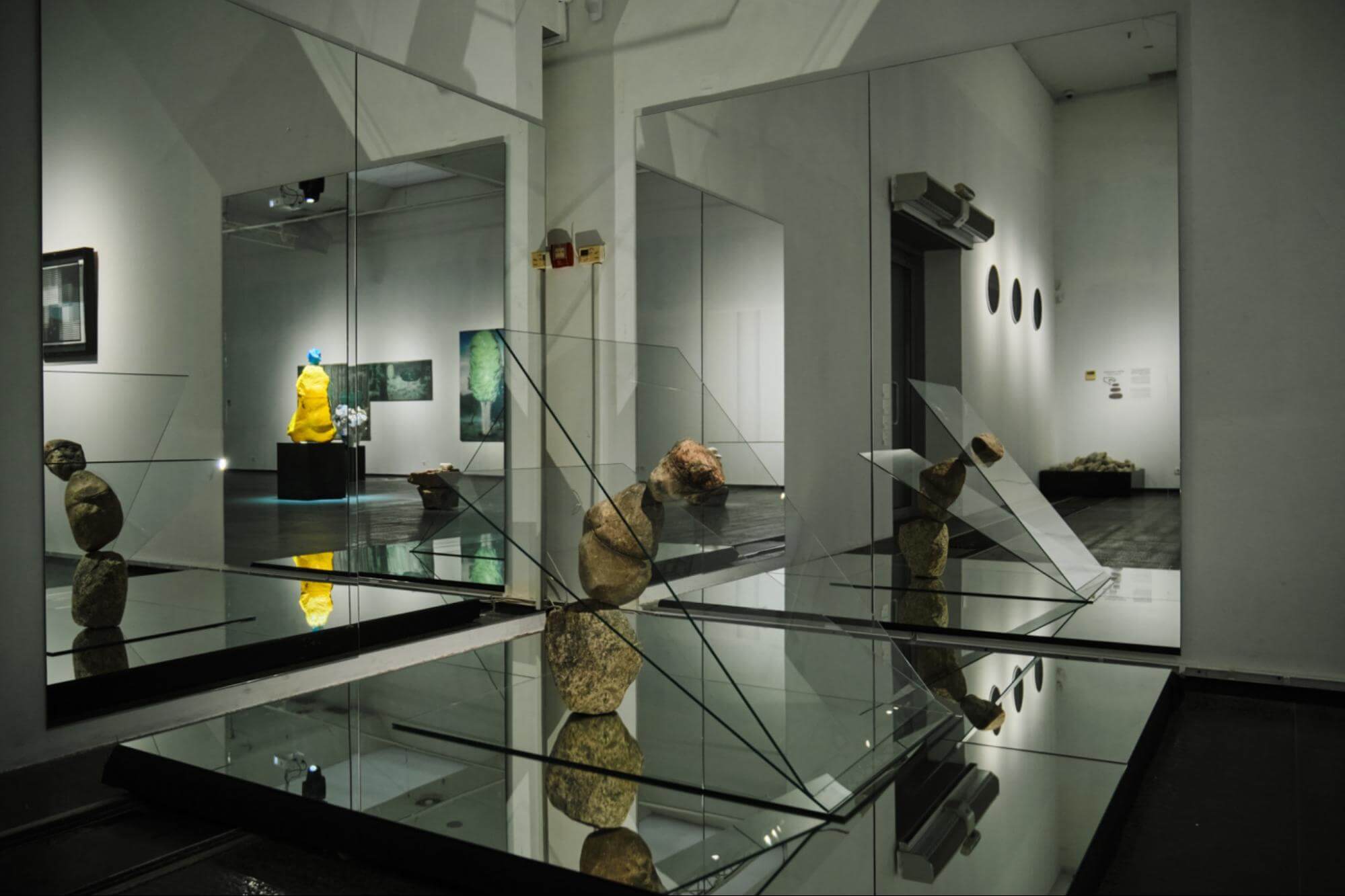 Alicja Kwade, Unrestrained Resistance